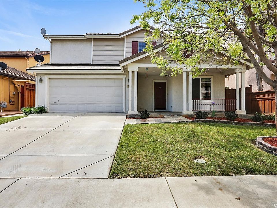 Welcome home. See the 3-D walk-in tour as well!!