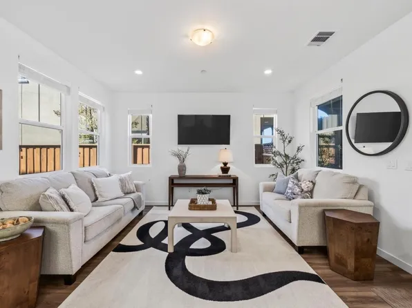 2975 Denali Dr, Marina, CA 93933