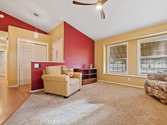5th image of 5905 N Lakeshore Way