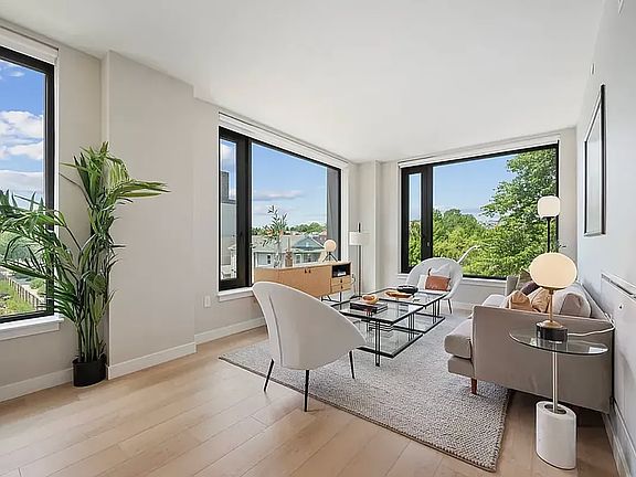 2nd image of 15310 88th Ave #806