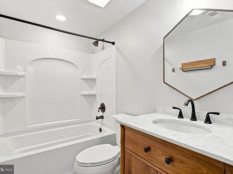 11414 Bronzedale Dr — Photo 49