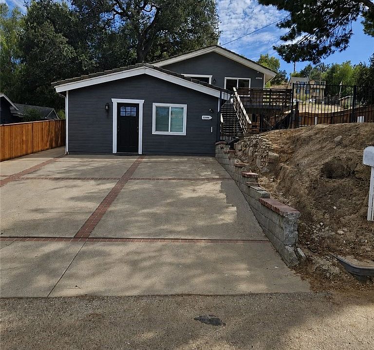1st image of 23956 Los Rosas St
