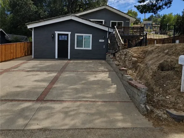 23956 Los Rosas St, Canoga Park, CA 91304
