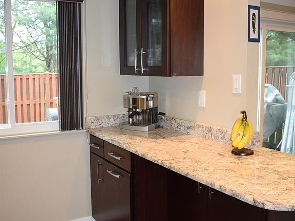 5th image of 7820 Fairborn Ct