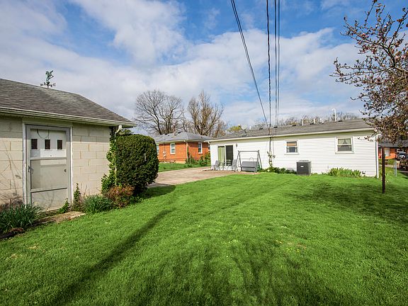 5th image of 119 Angell Ave