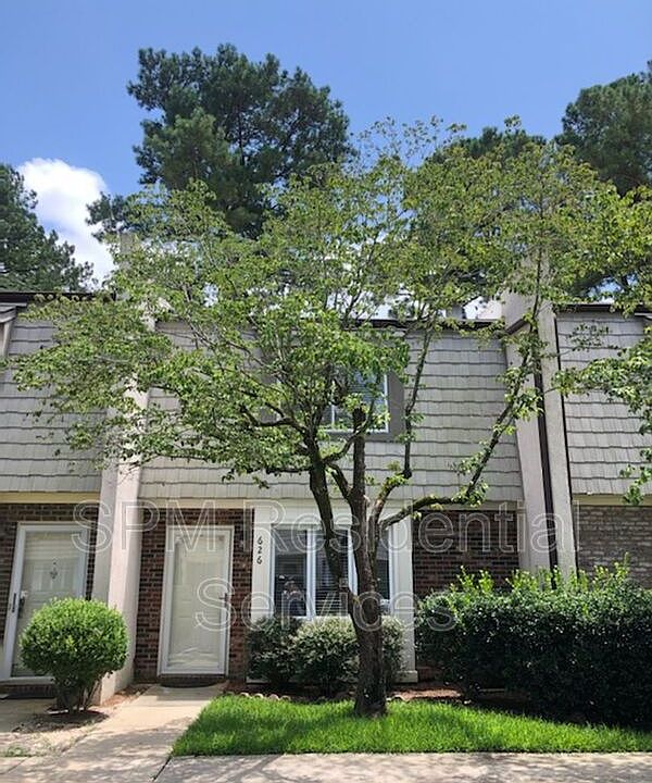 1st image of 626 Cobblestone Dr