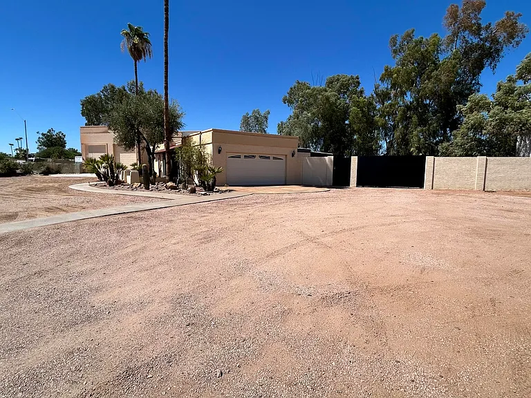 7220 E Sweetwater Ave — Photo 20