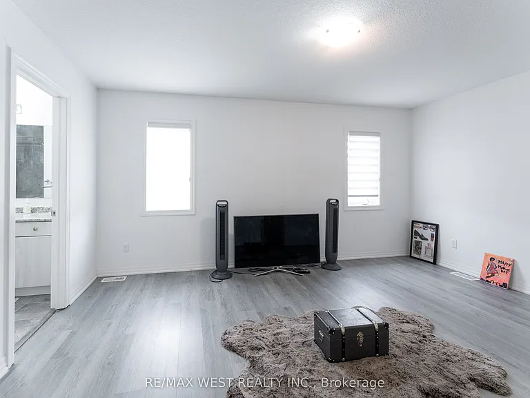 301 Freure Dr — Photo 29