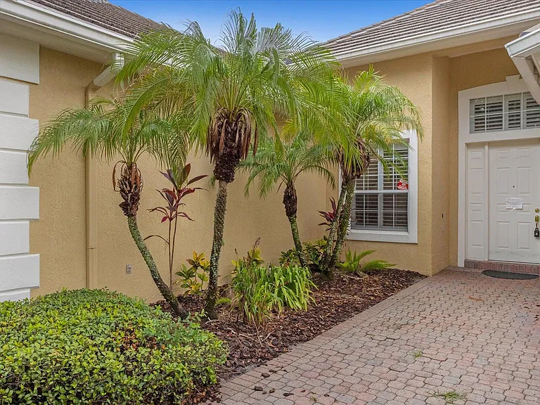 10674 Woodchase Cir — Photo 29