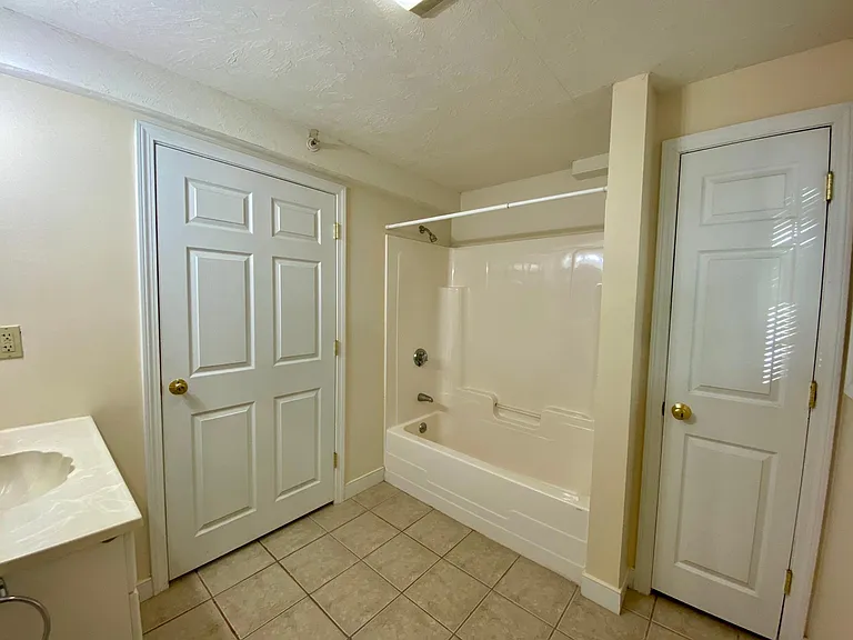 62 Nason St #2 — Photo 8
