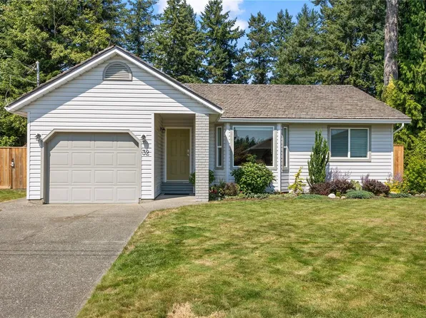 32 Oregon Rd, Campbell River, BC V9W 5T1