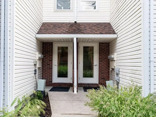 1407 Kenzie Dr, Pittsburgh, PA 15205