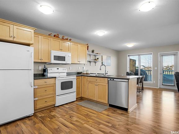4th image of 515 Centennial Blvd #12