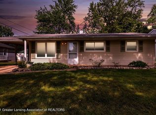 2702 Hillcrest St, Lansing, MI 48911