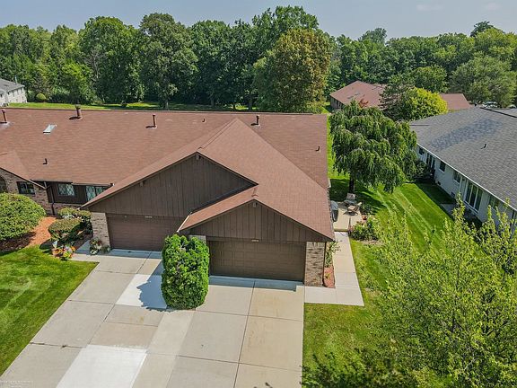 2nd image of 20513 Birch Meadow Dr