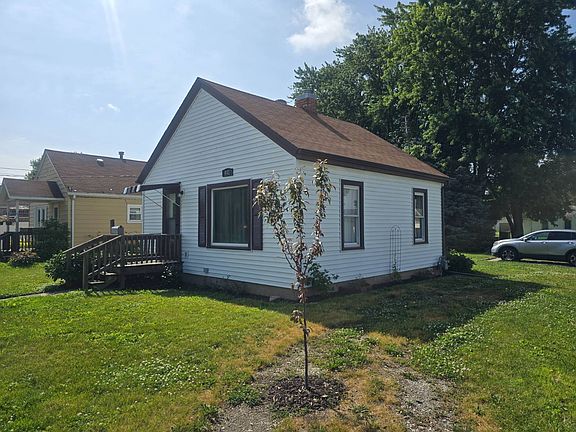 2nd image of 441 W Ave E