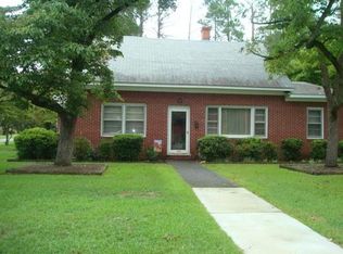 901 E Cleveland St, Dillon, SC 29536