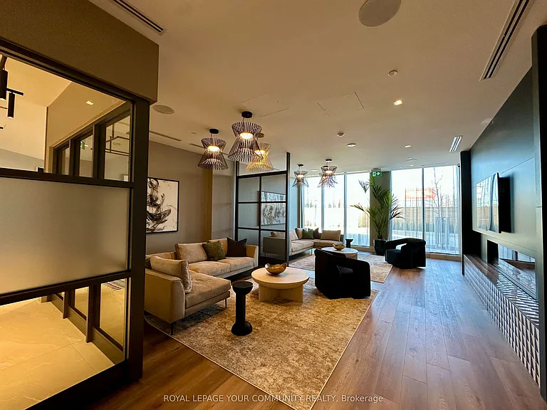2545 Simcoe St N #2001 — Photo 21