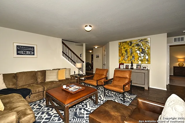 7807 Cottonwood Rdg — Photo 18
