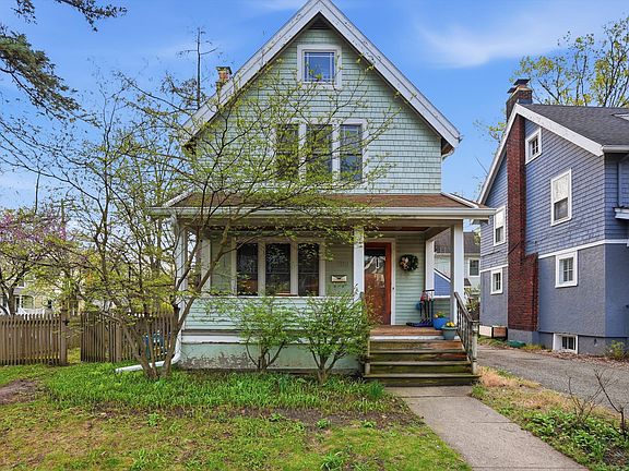 3rd image of 1130 Olivia Ave
