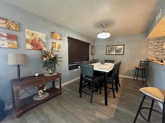 2 bed, 1174 sqft, $2,500 — Photo 4