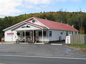 3rd image of 887 Lake Ave