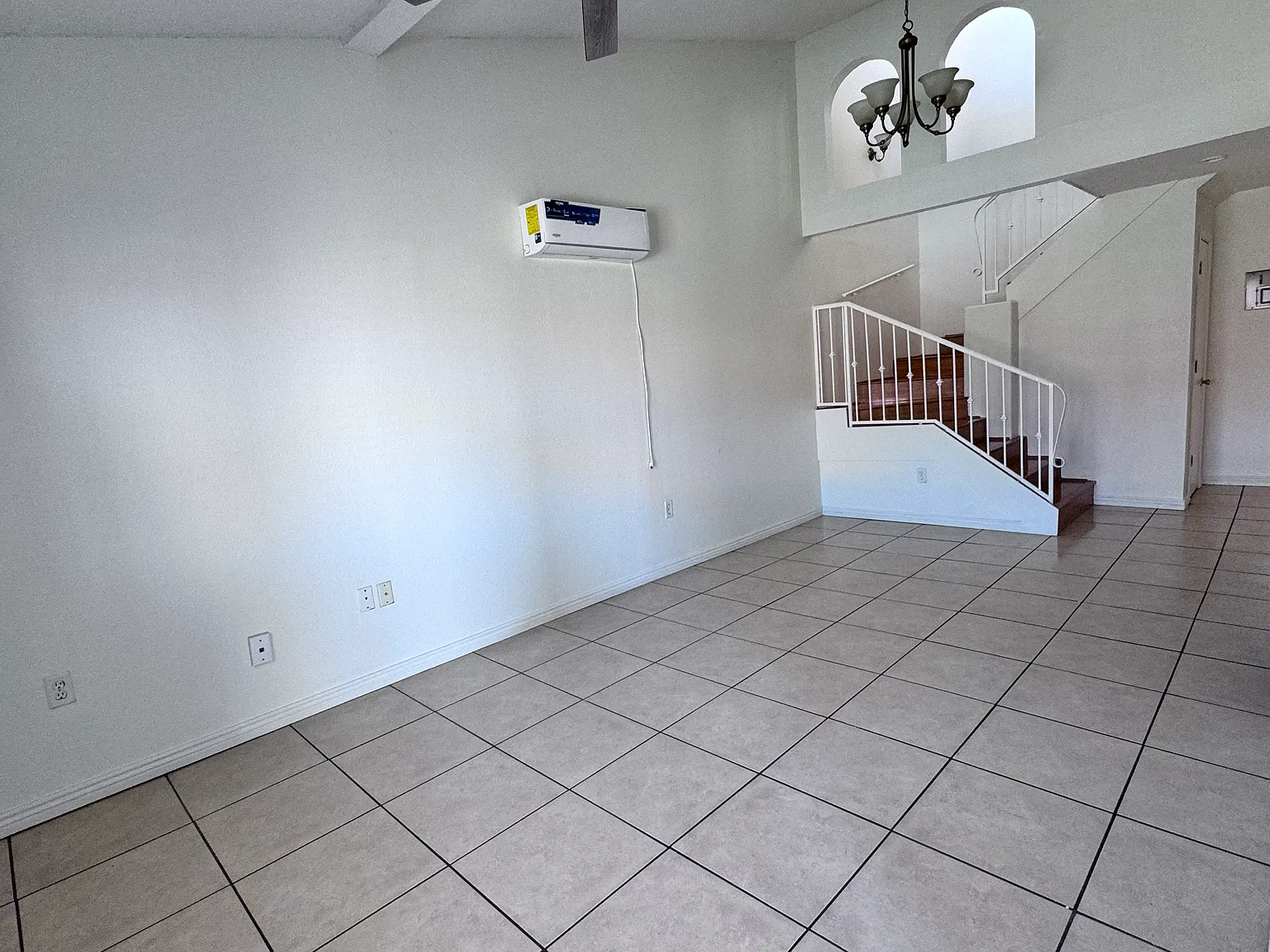 3 bed, 1286 sqft, $1,345 — Photo 4