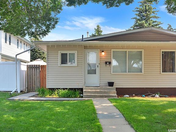 2nd image of 49-51 Carleton DRIVE