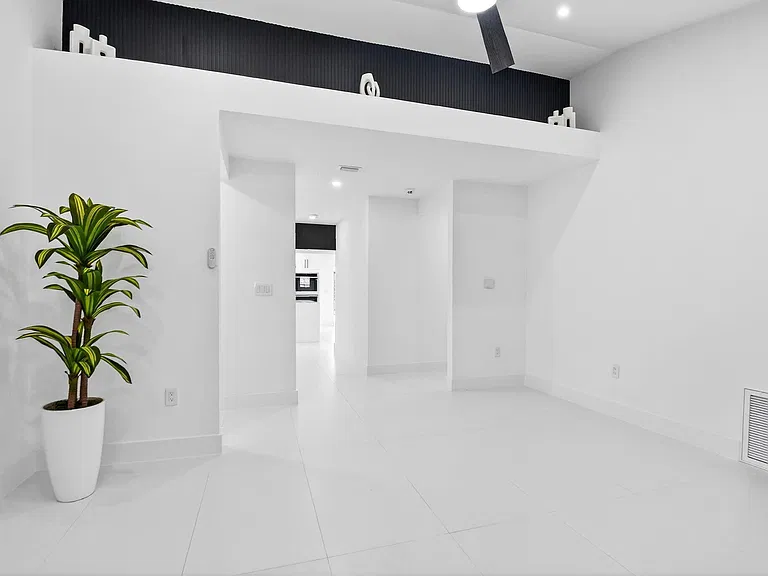1410 Beta Ct N — Photo 14