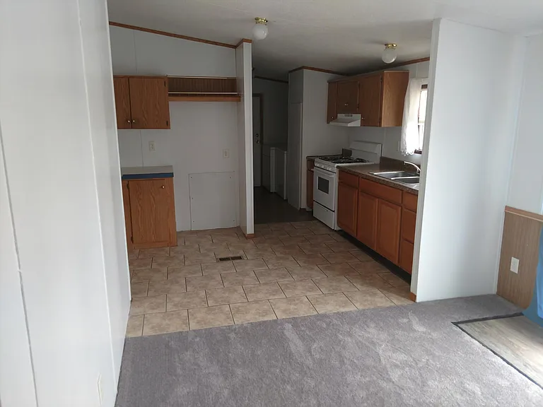 66 Rocky Rd — Photo 4
