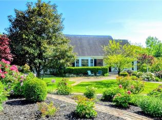 14 River Ridge Ct, Stamford, CT 06902