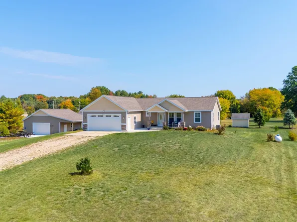 12940 Scottie Dr, Grand Haven, MI 49417