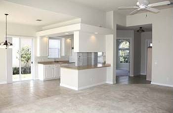 4th image of 5281 Eleuthra Cir