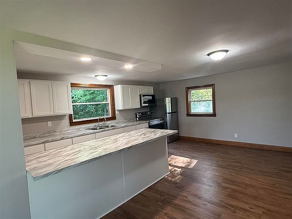 4th image of 2972 N County Road 450 W