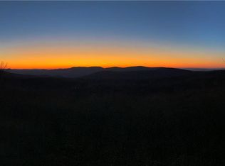 E Mountain Rd N, Cold spring, NY 10516