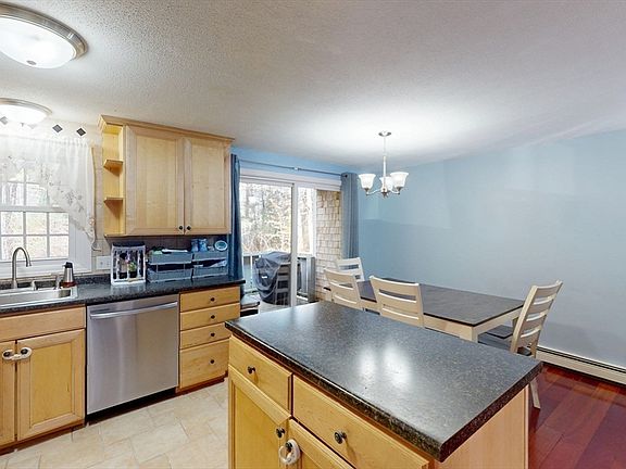 5th image of 192 Twin Lakes Dr Unit 192