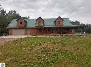 746 Saganing Rd, Bentley, MI 48613