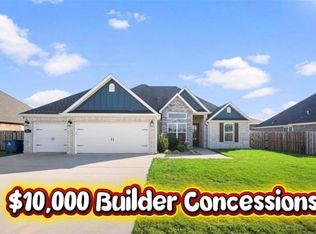 901 Carlock Dr, Pea Ridge, AR 72751