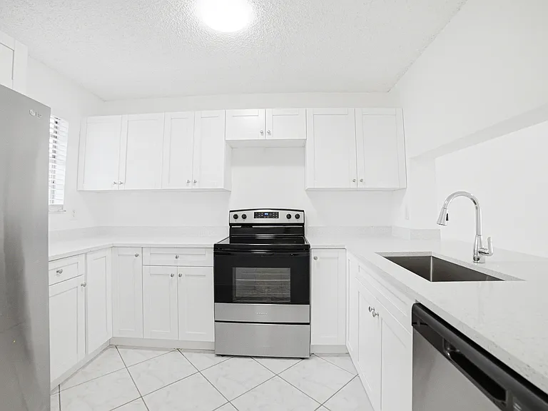 8207 Fairway Rd — Photo 1