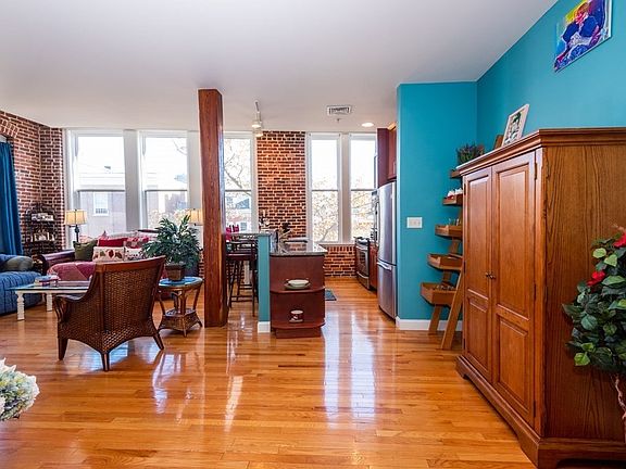 5th image of 140 Washington St Suite 1B