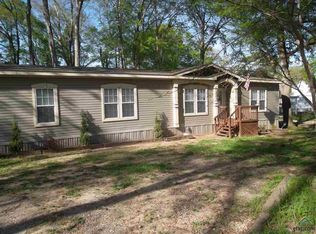 20459 Flat Creek Dr, Chandler, TX 75758