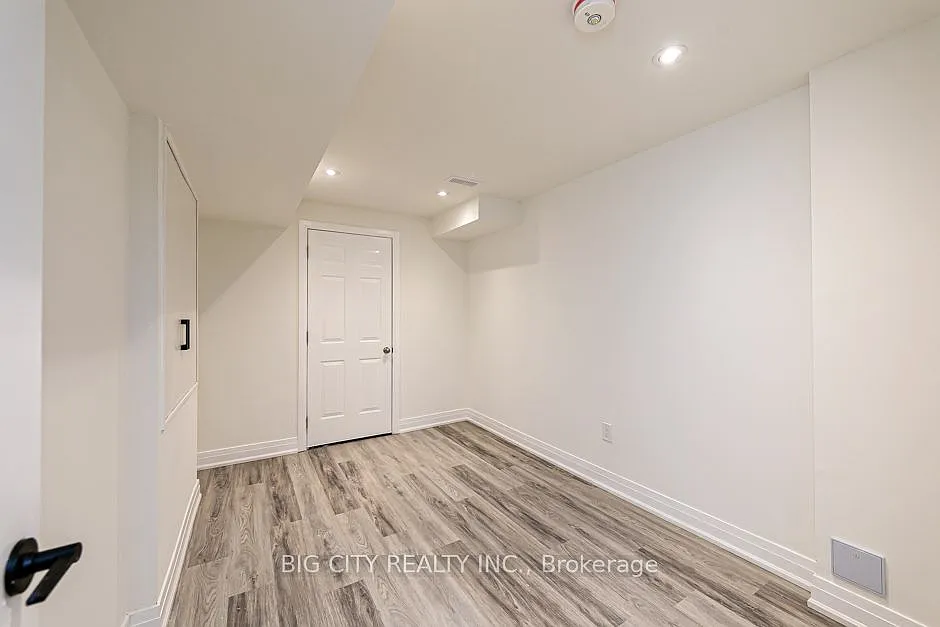 Building Photo - 32 Conchita St #LOWER
