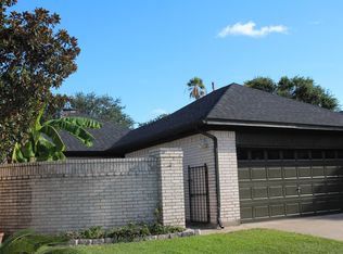 2422 Clippers Cove Dr, Houston, TX 77058