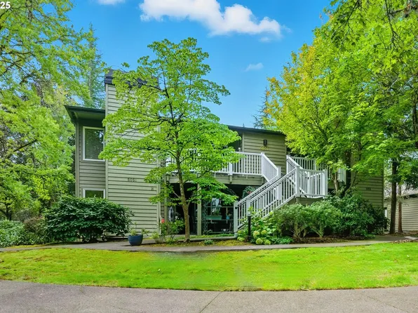 5051 Foothills Dr Unit E, Lake Oswego, OR 97034