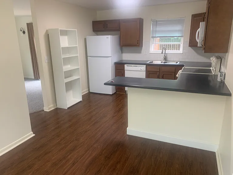 16 Kyles Ln #2 — Photo 6