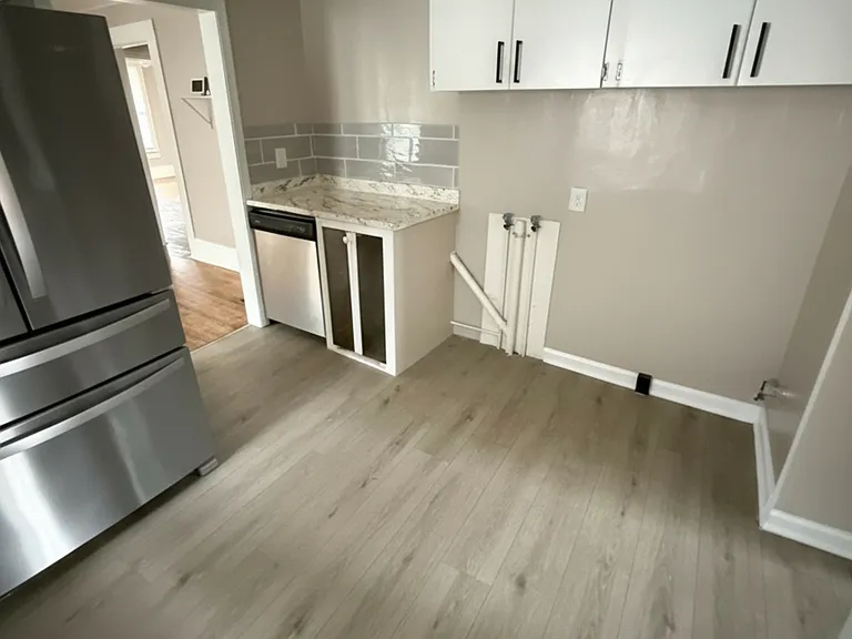 391 Madison St — Photo 15