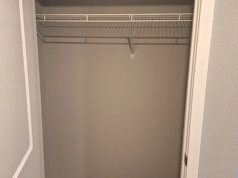 Bierhaus Flats Apartments — Photo 18