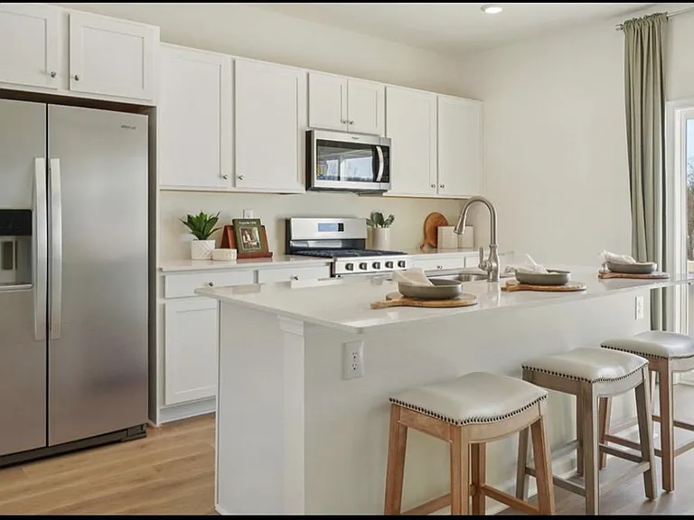 111 Spenser Way — Photo 6