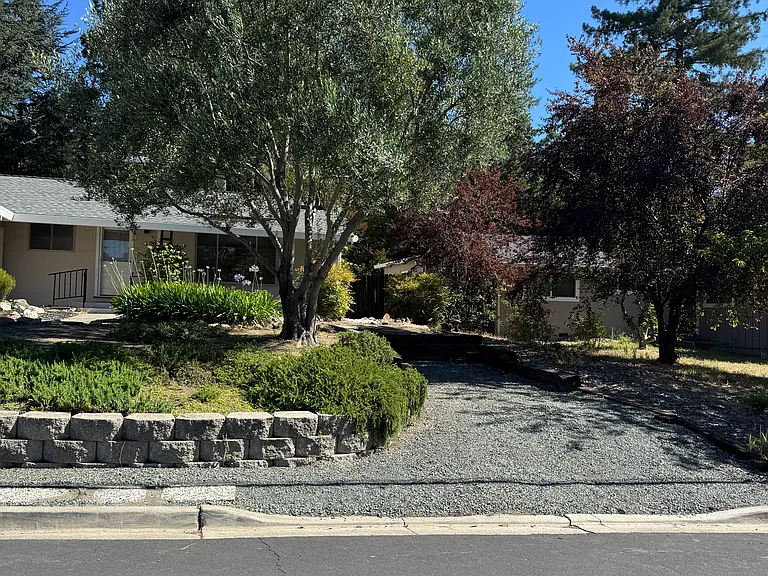 227 Ramona Rd — Photo 3