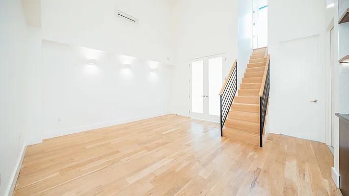 Rented by Nooklyn NYC LLC | media 17